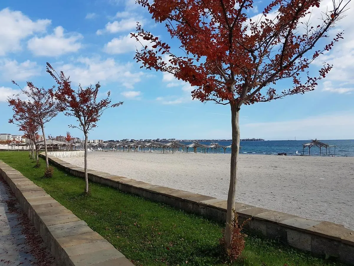 Flora Beach Resort Studio Pomorie 0*,  Bulgaria