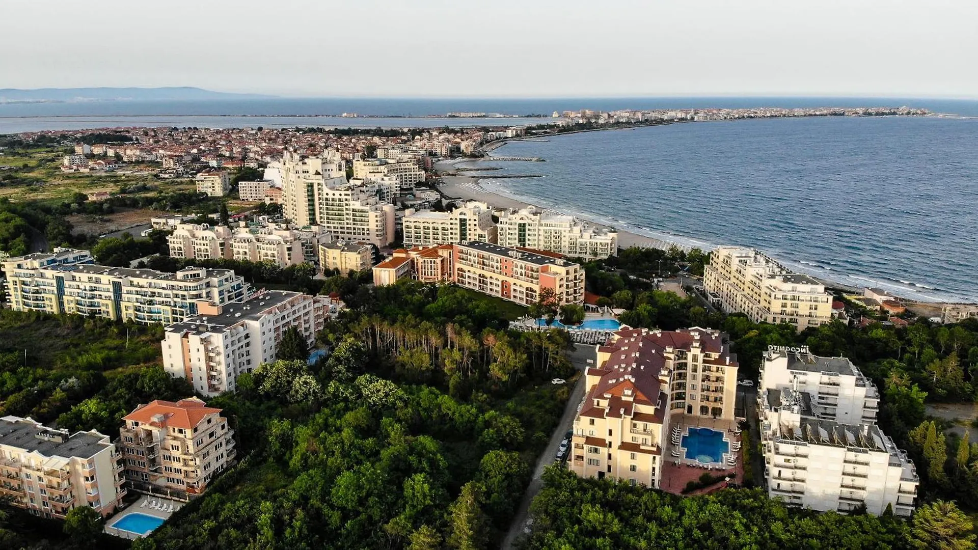 Flora Beach Resort Studio Pomorie Apartment